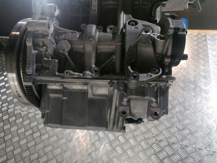 BMW F39 F40 F44 F45 F46 F48 MOTEUR B38A15A B38C 5A07713 103KW 14KM