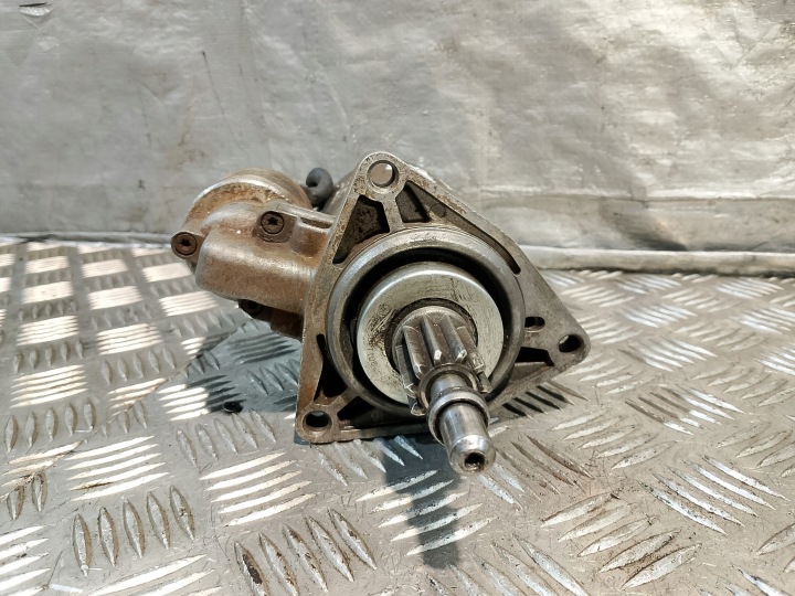 DÉMARREUR MOTEUR VW T4 2.4 TDI 9002338892 0001218116 02B911023A