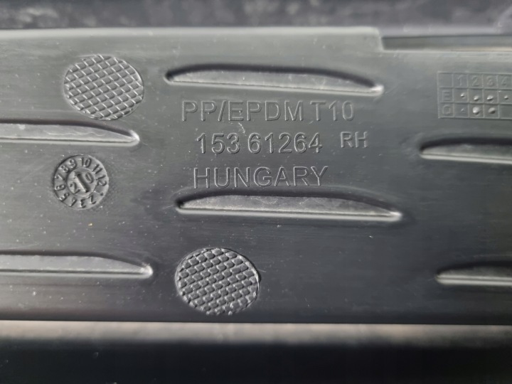 MERCEDES A CLASSE W177 AMG GRILLE PARE-CHOCS DROITE AVANT A1778858400