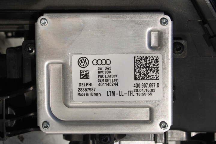 AUDI A5 PHARES AVANT 8T0941005C 8T0941006C AVANT PHARE XÉNON 8K0941597E 4
