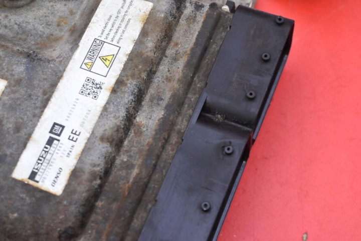CONTRÔLEUR ORDINATEUR MOTEUR 98025829 OPEL ASTRA 3 III H LIFT 1.7 CDTI 110 KM