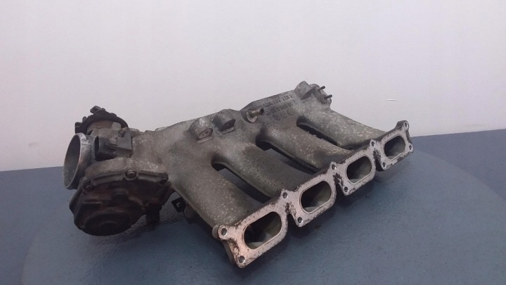 AUDI A3 8L 1.8T COLLECTEUR ADMISSION PAPILLON DES GAZ 06A133223P 06A133063G