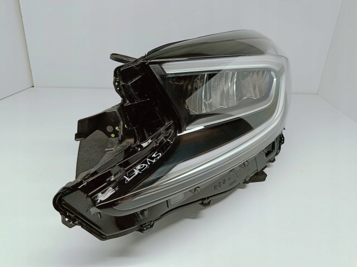 TOYOTA AYGO X 22- PHARE GAUCHE AVANT AVANT COMPLET LED EUROPE KOITO 0H-33