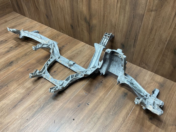 AMPLIFICATEUR VERS TABLEAU DE BORD INSTRUMENTATION RANGE ROVER VELAR HK83-04545-CB LR091621