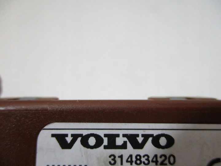 MÓDULO REFORZADOR DE ANTENA VOLVO XC40 31483420 