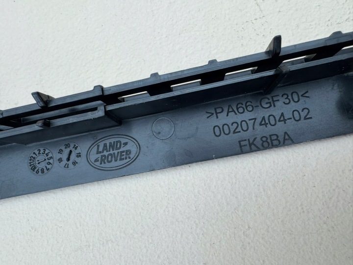 RANGE ROVER EVOQUE 1 I L538 11R- POIGNÉE FIXATION RADIATEUR 00207404-02