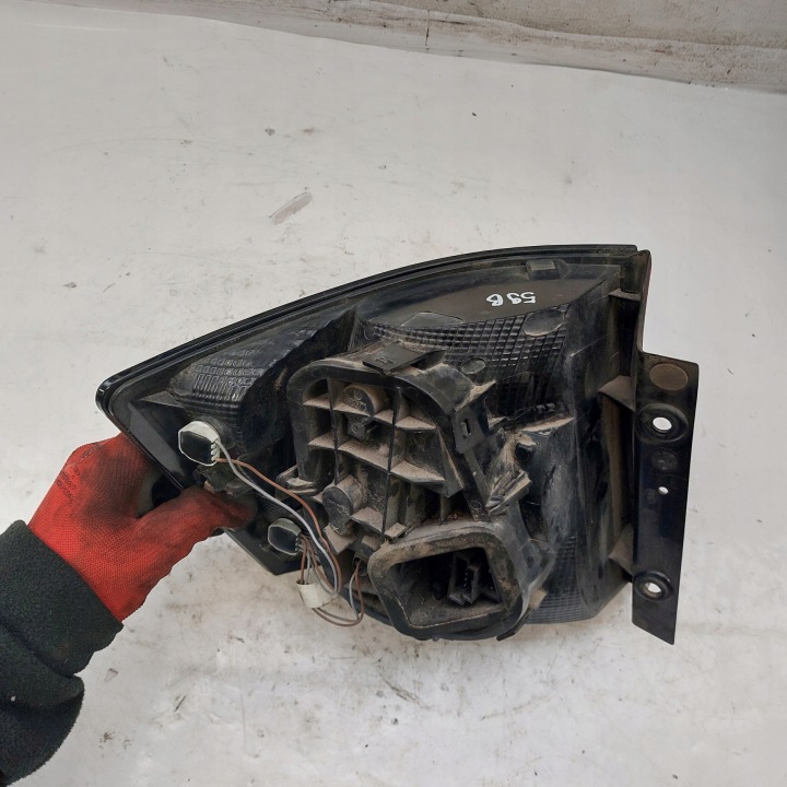 SKODA FABIA 3 III UNIVERSEL PHARE GAUCHE ARRIÈRE POUCES EN BON ÉTAT ÉTAT 6V9945096 INSERT