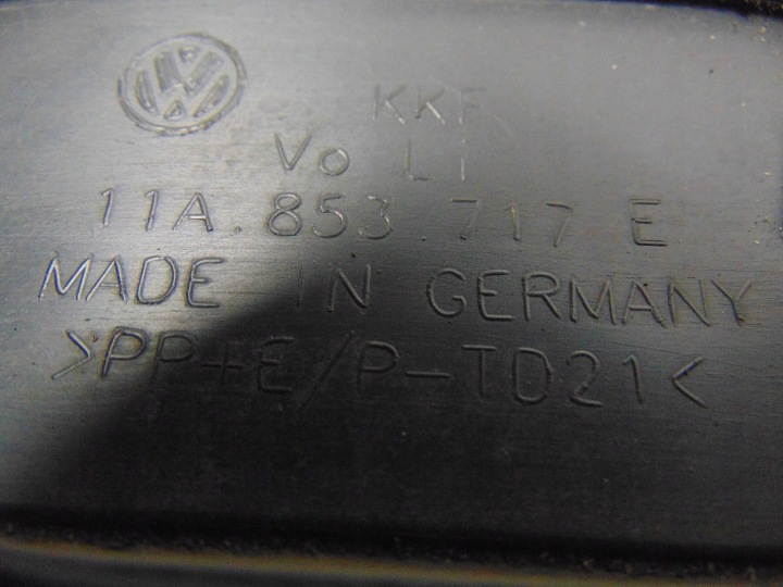 MOULURE REVÊTEMENT GARDE-BOUE GAUCHE AVANT VW ID4 11A853717E