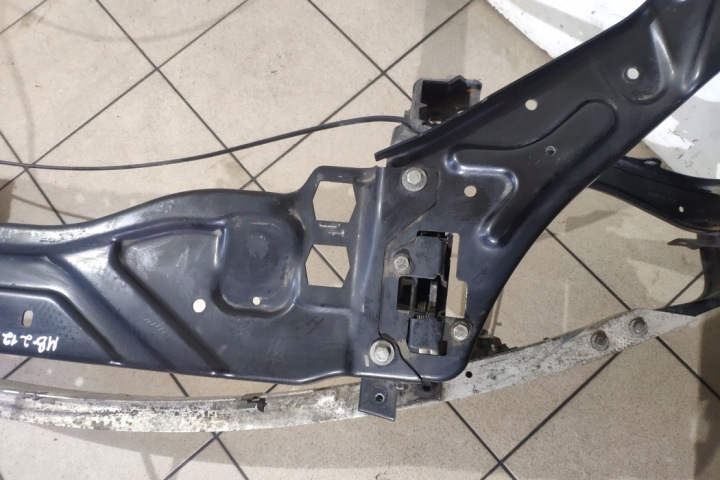 COMPLET PANNEAU AVANT MERCEDES-BENZ E (W212) A2126200995 2.1L DIESEL 150KW