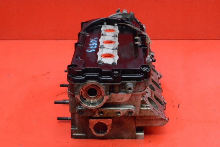 CULASSE MOTEUR DROITE 0594B AUDI A4 B8 2.7 TDI 190 KM 07-11