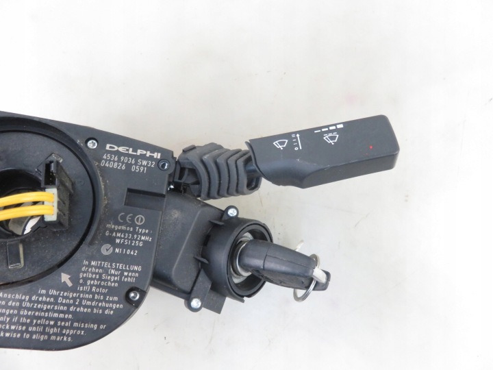 COMMUTATEUR COMPOSITE OPEL VECTRA C 13162135
