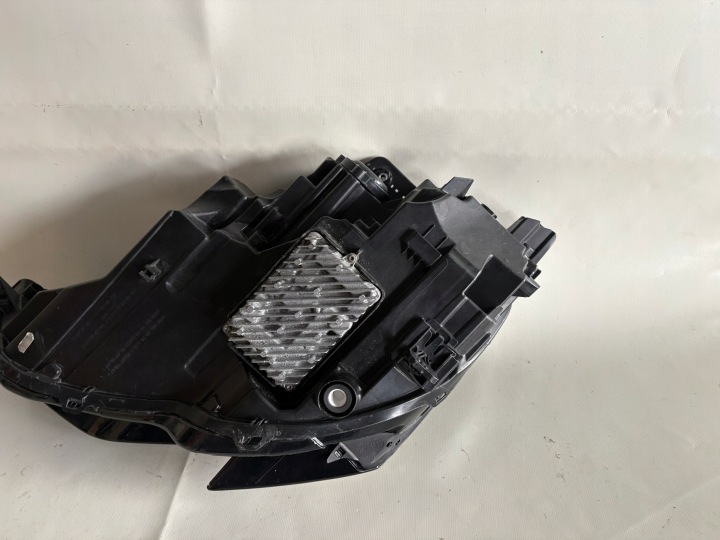AUDI A3 8Y0 PHARE DROITE AVANT COMPLET LED MATRIX 8Y0941036