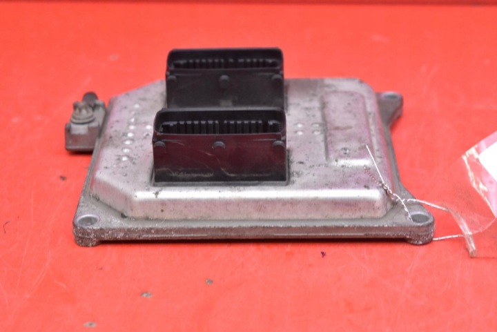 CONTRÔLEUR ORDINATEUR MOTEUR 55571558 OPEL ASTRA 3 III H 1.6 16V 115 KM 06-14