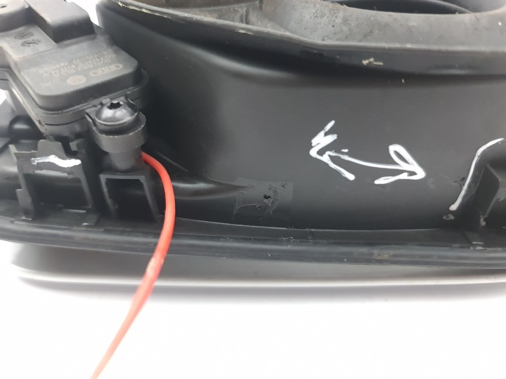AUDI A4 S4 B9 BOUCHON GOULOTTE DE REMPLISSAGE CARBURANTS 2017 8W0809906A