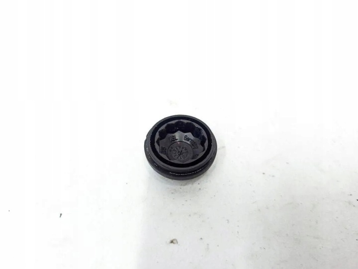 PLASTYK ESSUIE-GLACES AVANT AUDI Q3 (F3) 8Z0955205 28215252 2.0L GASOLINE