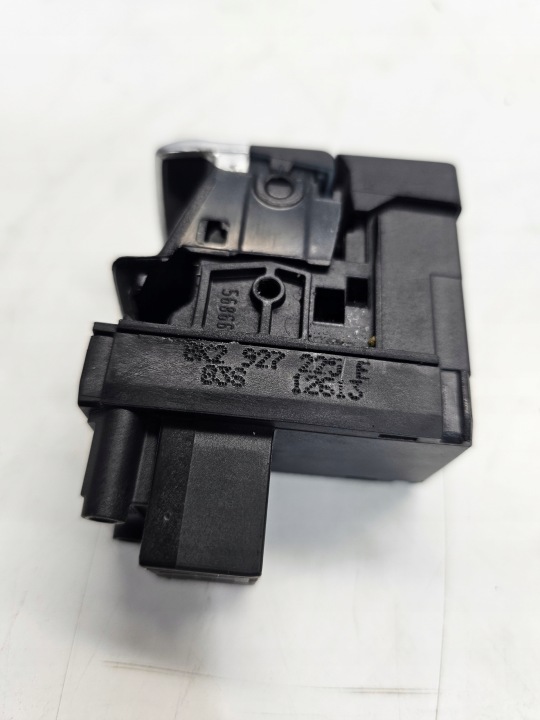 BOUTON FREINS MANUEL AUDI A4 B8 Q5 8K2927225E