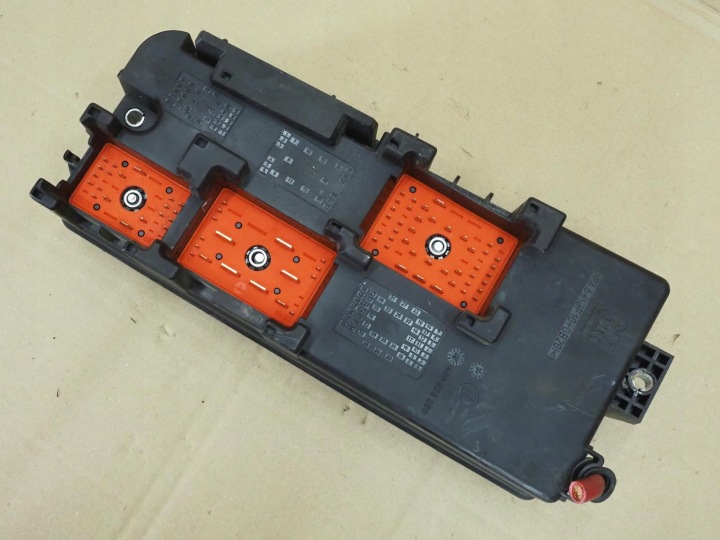 OPEL VECTRA C 1.8B BOÎTE FUSIBLES EH 13187504 519067508