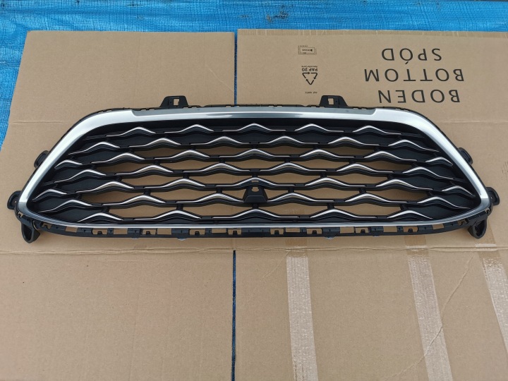 FORD KUGA III MK3 VIGNALE 19- GRILLE CALANDRE RADIATEUR SUR CAMÉRA B.LADNY