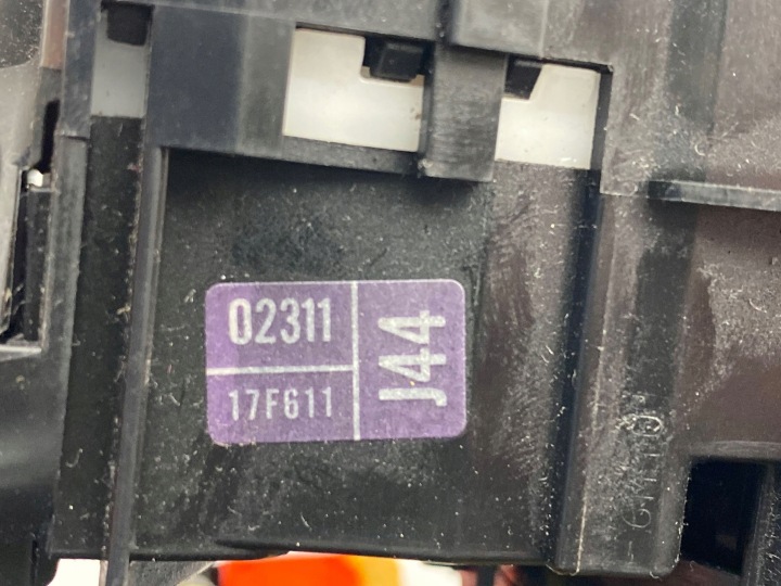 TOYOTA AURIS 150 MANETTE COMMUTATEUR CLIGNOTANTS ESSUIE-GLACES 02311