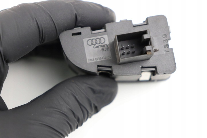 AUDI A6 C6 BOUTON OUVERTURE BOÎTE À GANTS PASSAGER WYGASZANIA LCD 0501-4-8072
