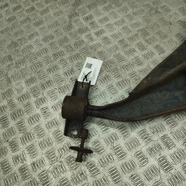 BRAS DE SUSPENSION INFÉRIEUR AVANT DROIT FORD USA EXPLORER 2L2Z3078AA 29772490 4.0L 157KW