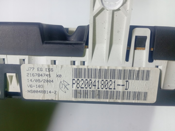 RENAULT MODUS 04-08 COMPTEUR TABLEAU DE BORD COMPTE-TOURS OE 8200418021