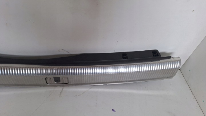 AUDI A6 C6 MOULURE REVÊTEMENT PROTECTION COUVERCLES DE COFFRE SEUIL CHROME 4F9864483