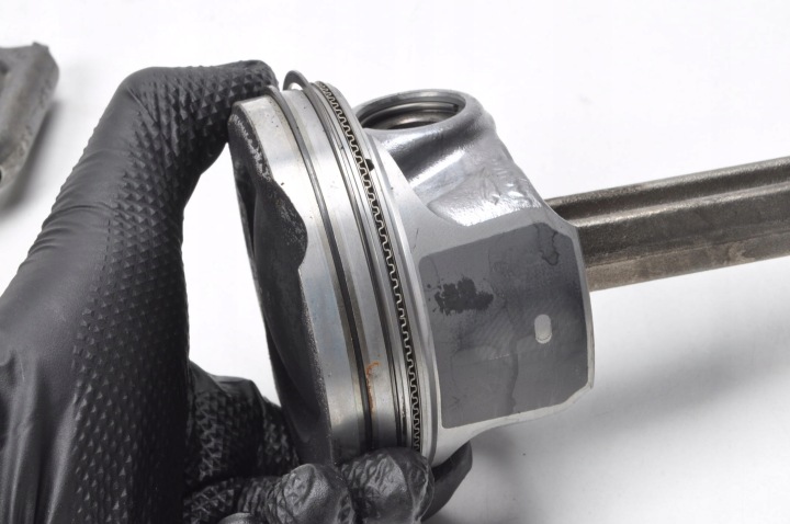 RANGE ROVER EVOQUE II L551 1.5 P300E HYBRID PISTON BIELLE MOTEUR PT153