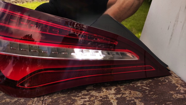 MERCEDES CLA DANS 117 UNIVERSEL LIFT PHARE COMPLET LED GAUCHE ARRIÈRE ARRIÈRE EUROPE (LT42)