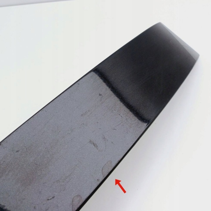 MOULURE SOUS LAMPE DROIT ARRIÈRE SKODA OCTAVIA MK2 1Z5813346 NR277