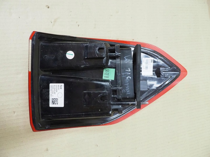 FORD ECOSPORT MK2 PHARE GAUCHE ARRIÈRE CN1513405BC ARRIÈRE EUROPE