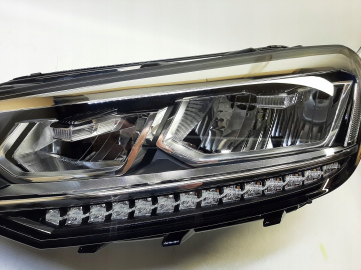 VW TOURAN ENSEMBLE PHARES PHARES DROITE GAUCHE 5TB941036B 5TB941035B