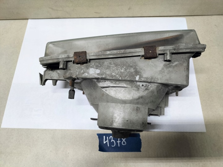 VOLVO 240 PROJECTEUR GAUCHE (SZCZECIN-GORZOW- POZNAŃ 4378
