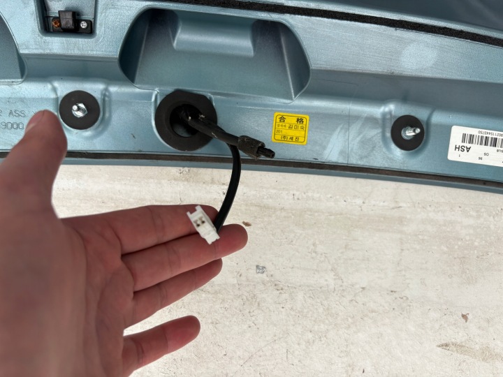 SPOILER COUVERCLES DE COFFRE HYUNDAI KONA I 87210J9000