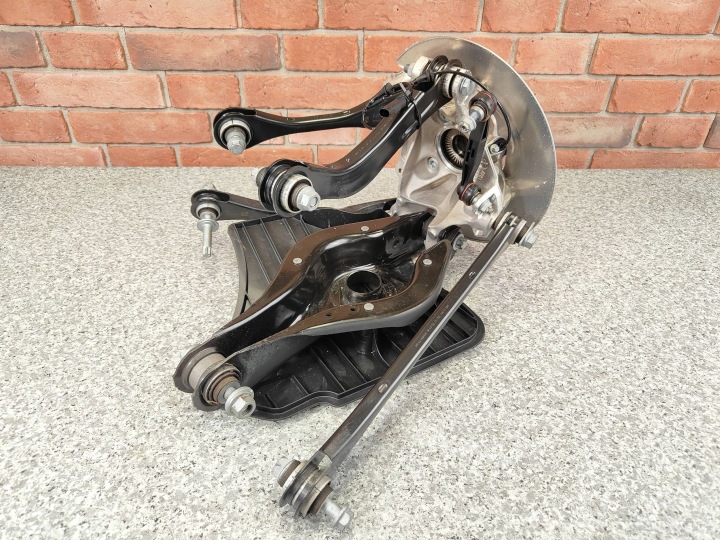 BMW 3' G20 ROTULE DE DIRECTION BRAS DE SUSPENSION MOYEU DROIT ARRIÈRE DROITE ARRIÈRE 6879532 6899304