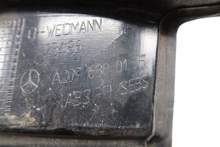 MERCEDES W209 CLK MOULURE SEUIL GAUCHE REVÊTEMENT SEUIL AVANT 2096800135