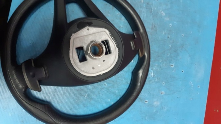 MERCEDES W447 VOLANT PALETTES A0014602803