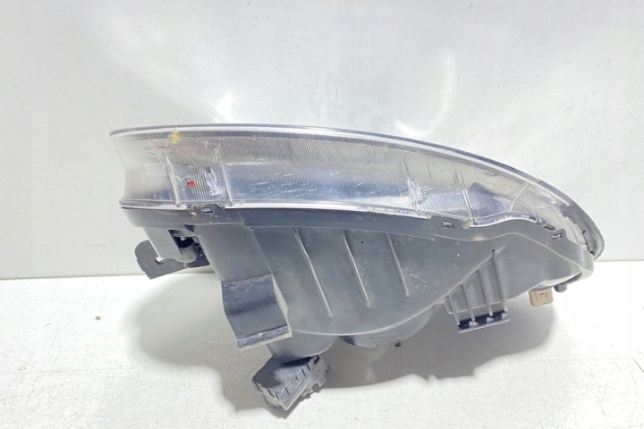 PHARE GAUCHE AVANT HYUNDAI ACCENT III (MC) 9210255 1.4L GASOLINE 71KW 2005