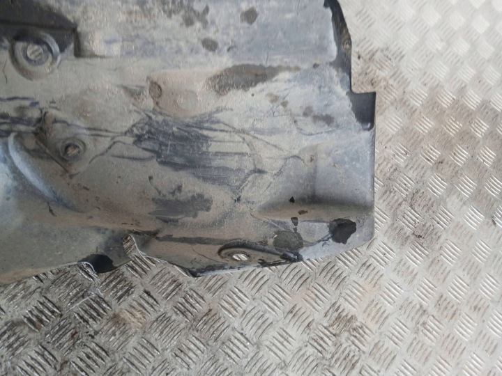 RENAULT CLIO IV PASSAGE DE ROUE GAUCHE AVANT GAUCHE AVANT 638438441R 2017R