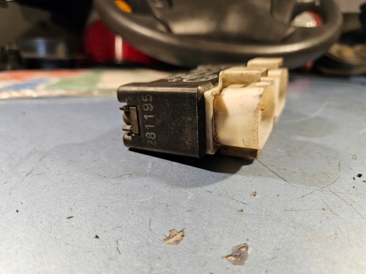 MODULE CONTRÔLEUR VENTILATEURS VW T4 1.9 AUDI 701919506 SH0 899978000
