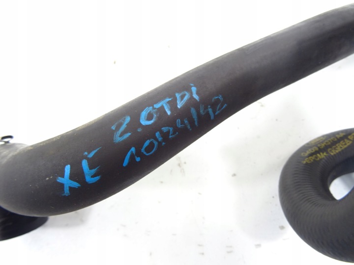 JAGUAR XE X760 2.0D FIL EAU CONDUITES DE DÉRIVATION G4D3-8A589-AF G4D35H370AA