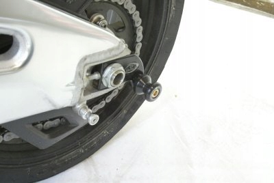 ROULEAUX BRAS DE SUSPENSION R&G BMW S1000RR 10- NOIR