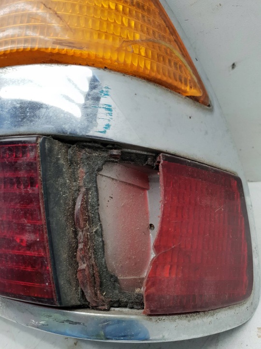 PHARE ARRIÈRE ARRIÈRE CÔTÉ DROITE BMW 5 E28 0053321R38