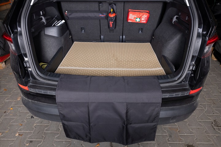 NISSAN ALMERA TINO HATCHBACK 2000-2006 ALFOMBRILLA PARA DE MALETERO PRIMELINER HONEY 