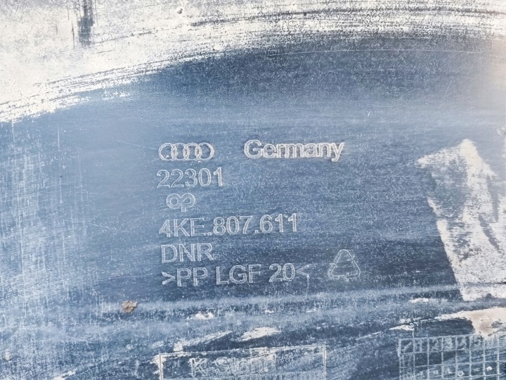 PLAQUE PROTECTION SOUS PARE-CHOCS AVANT AUDI E-TRON E TRON 4KE 19- 4KE807611