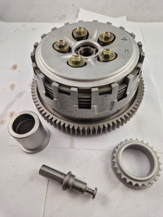 HONDA CBR 600F PC35 F4I 01-06R. CORBEILLE EMBRAYAGE EMBRAYAGE