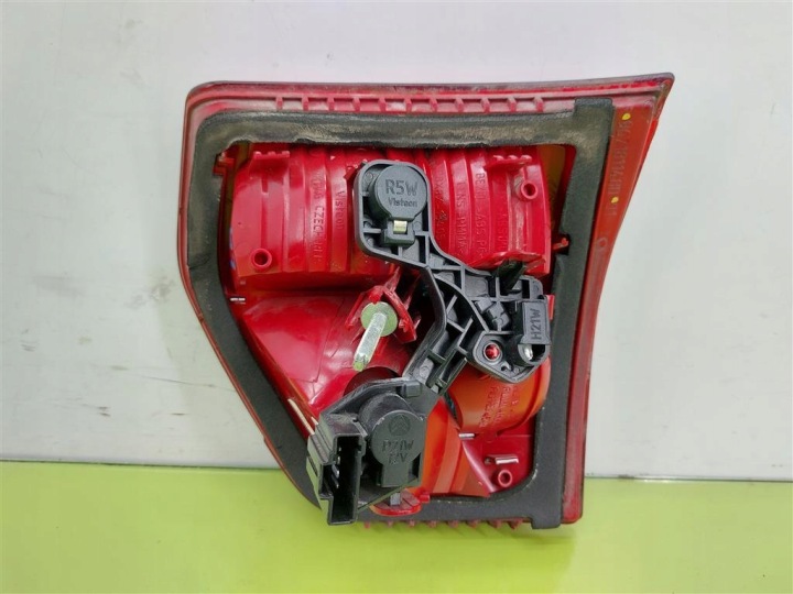 PHARE GAUCHE ARRIÈRE CITROEN C5 III BREAK 07-17 9681074180 VP8X8X-13405-AX