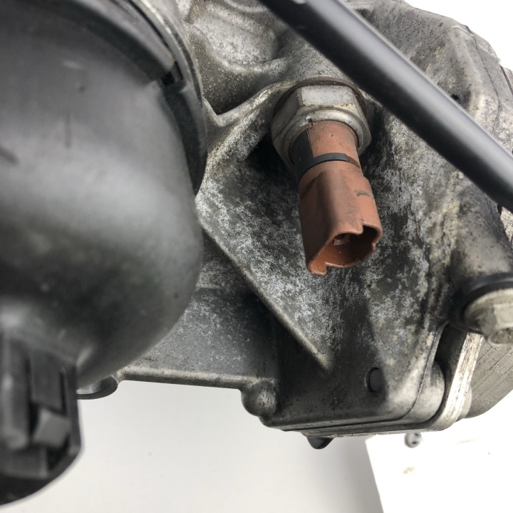 SUPPORT FILTRE 2.2 HDI JAGUAR XF LAND ROVER