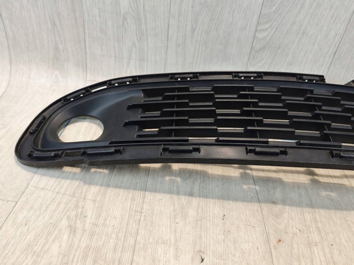 RENAULT TWINGO III 3 LIFT GRILLE CENTRALE PARE-CHOCS AVANT 622542799R