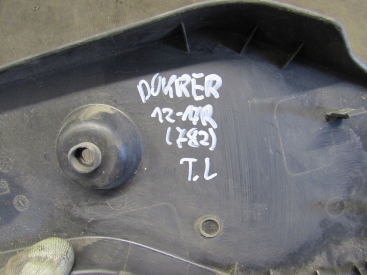 PROTECTION COUVERCLES DE COFFRE GAUCHE ARRIÈRE DACIA DOKKER 12-17R 739174806R